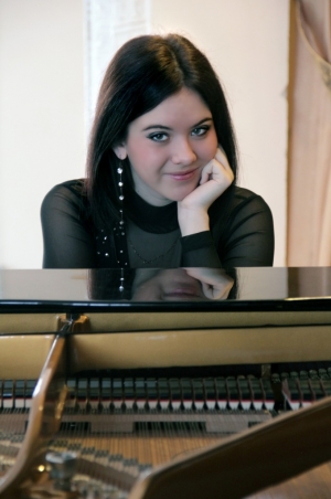 Елена Дмитриева-младшая покоряла Одесскую филармонию