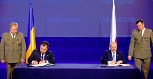 Польша будет продавать Украине оружие