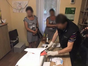 26 тысяч гривен: в Одесской области инспектора по вопросам труда задержали на взятке