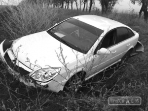 Прорвавшийся из Молдовы преступник утопил машину во рву