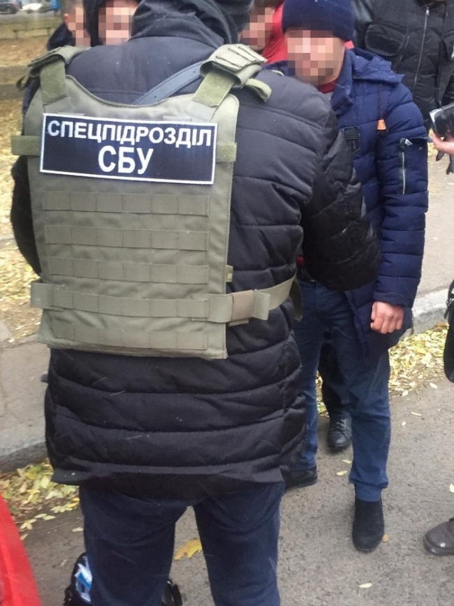 В Одессе на взятке задержали оперуполномоченного полиции