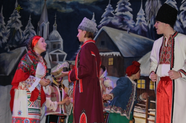 "Ночь перед Рождеством" - Гоголевская классика на сцене ДК