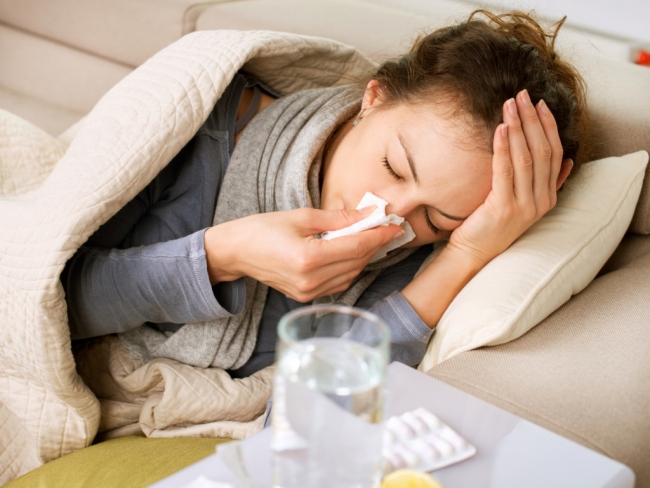 Вирус гриппа остается на руках и предметах до 20 минут