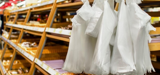 Парламент одобрил законопроект об ограничении оборота пластиковых пакетов в Украине