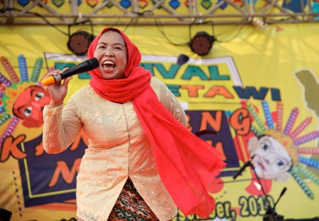В Джакарте прошел конкурс крикливых домохозяек