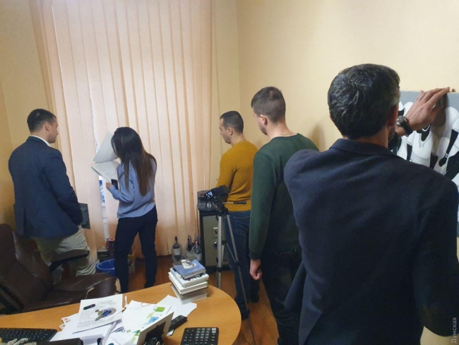 НАБУ пришло с обысками на телеканал Думская в Одессе