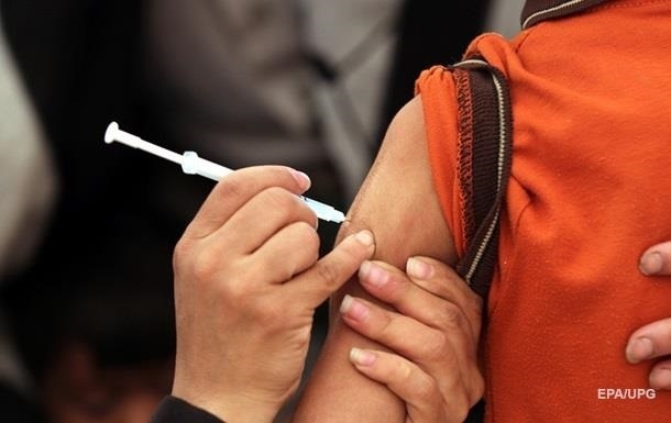 В Украину завезли более 300 тысяч доз вакцин против кори, краснухи и паротита