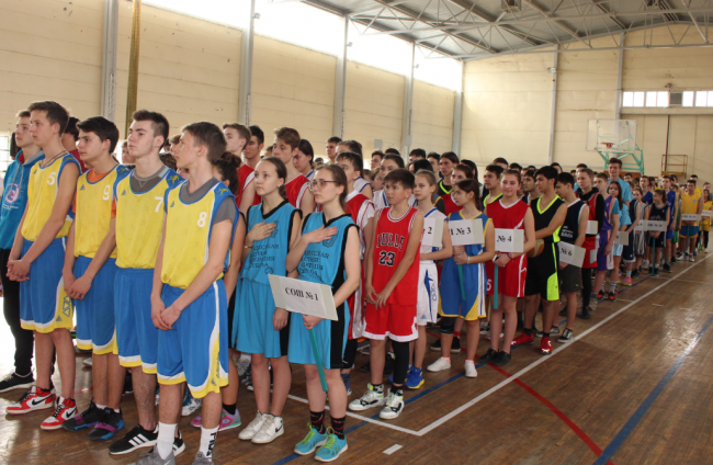 Самый популярный баскетбольный марафон - турнир памяти Исаака Бурды - открылся в Измаиле