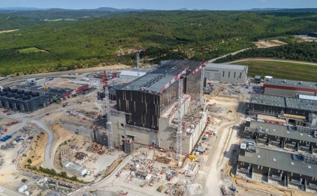 Во Франции строят крупнейший в мире термоядерный реактор