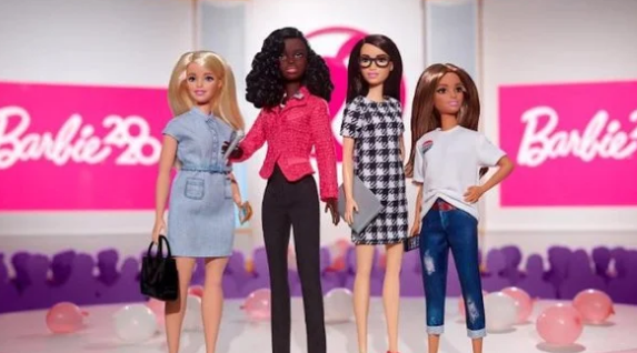 Барби в президенты: в США выпустили новую серию культовых кукол для игры в предвыборную кампанию