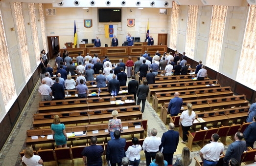 В Одесский облсовет прошло семь партий: больше всего голосов — у ОПЗЖ и «Слуг народа»