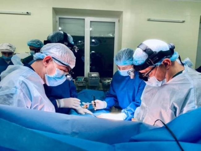 Во Львове провели уникальную операцию по пересадке сердца и почек