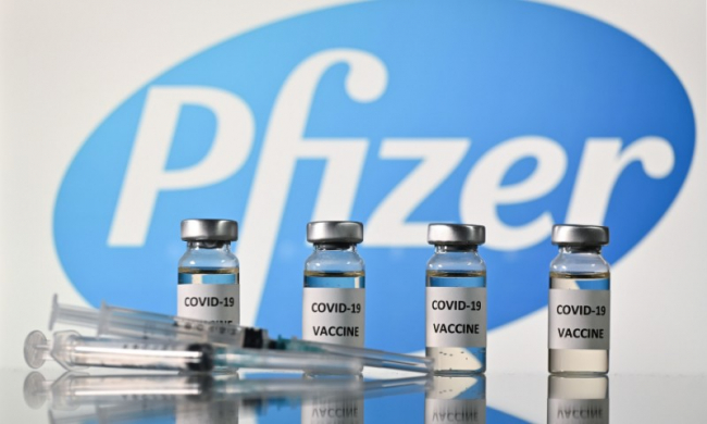 Pfizer/BioNTech заявили об эффективности трёх доз своей вакцины против штамма "Омикрон"