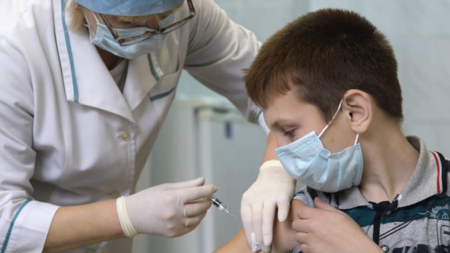 Министерство здравоохранения упростит процедуру вакцинации подростков
