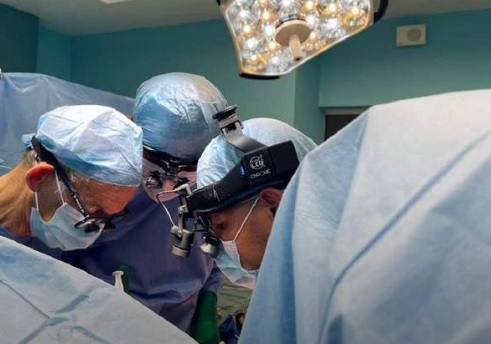 Львівські кардіохірурги виконали трансплантацію стовбурових клітин пацієнту з серцевою недостатністю