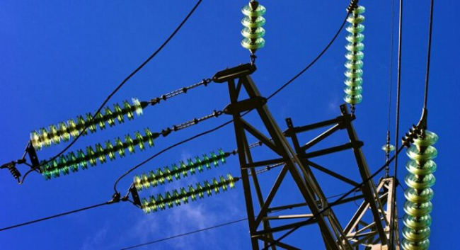 Тарифи на електроенергію можуть “відв’язати“ від обсягу споживання: всі платитимуть однаково