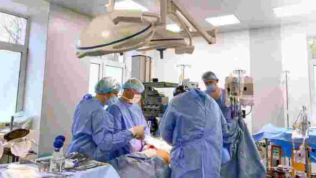 Українські лікарі успішно провели третю трансплантацію легень