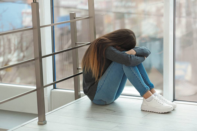 Поведінка дитини насторожує: що спонукає підлітків вчиняти самогубство