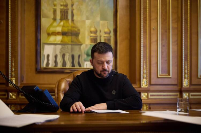 Зеленський вніс до Ради законопроєкти щодо продовження воєнного стану та мобілізації на 90 днів