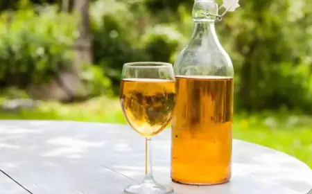 На Полтавщині виготовляють справжнє медове вино