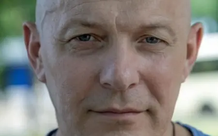 Коридор смерті й молитви між тортурами. Життя єдиного капелана "Азовсталі", який 3 роки був у полоні