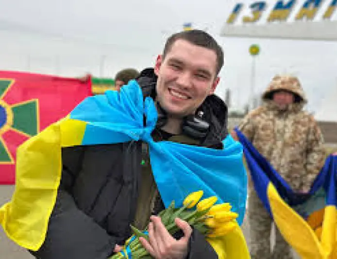 В Ізмаїлі зустріли останнього військовополоненого з острова Зміїний