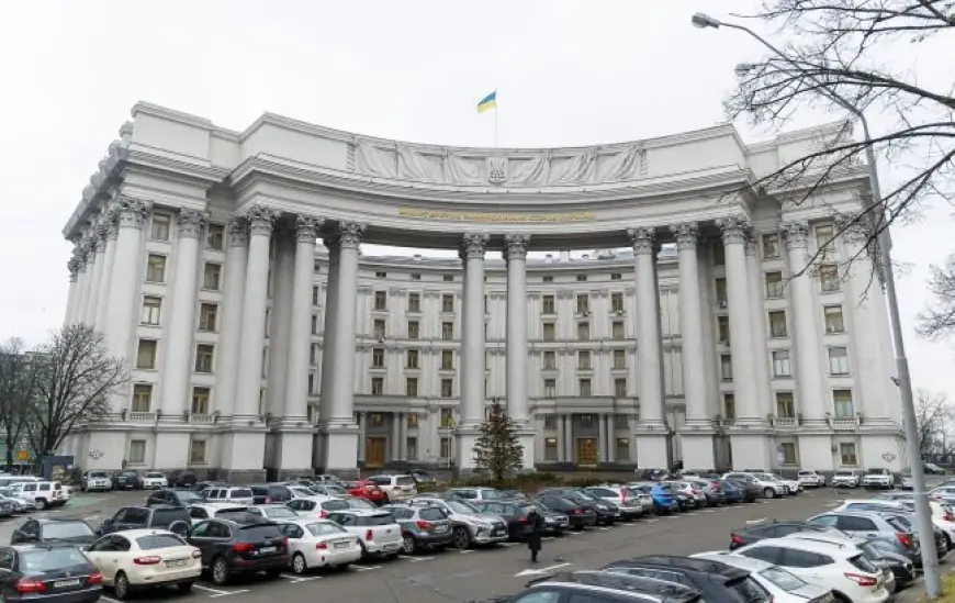 москва знову хоче ділити Європу. МЗС нагадало світу уроки пакту Молотова-Ріббентропа