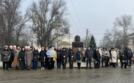 У селищі Катлабуг відбулося урочисте відкриття пам’ятних банерів на Алеї Слави