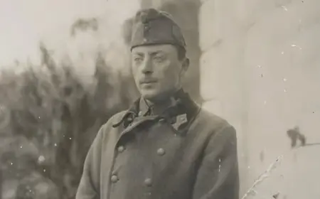 Січовий стрілець, військовий льотчик, фундатор Пласту, викривач Голодомору і... депутат Верховної Ради УРСР - історія сина Івана Франка