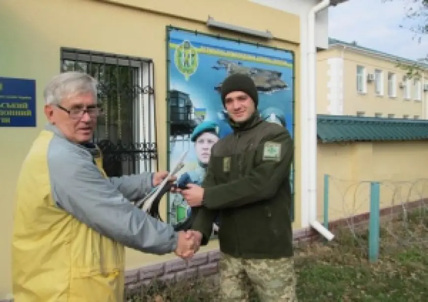 Юные техники помогают пограничникам