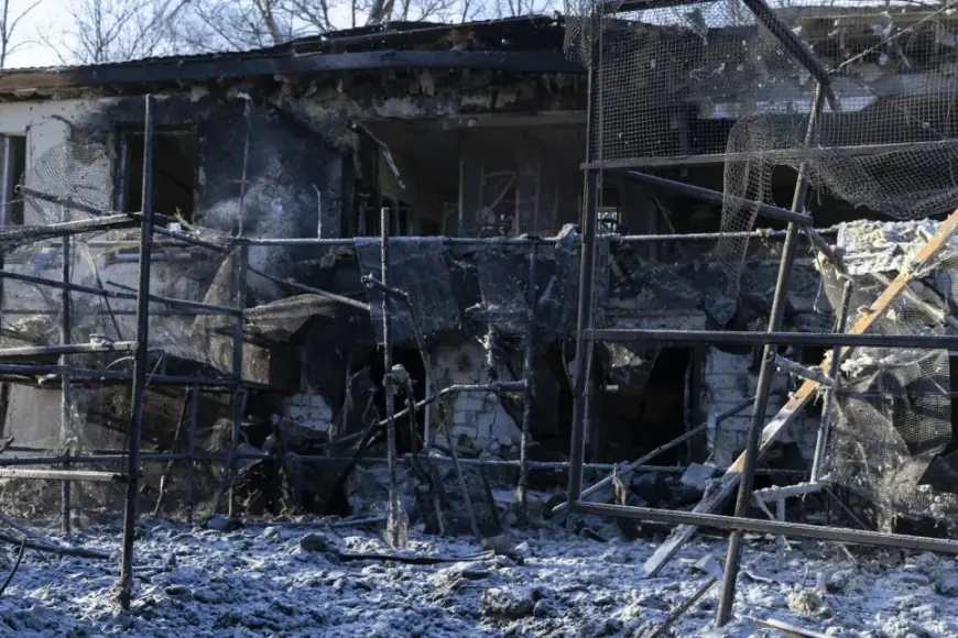 росія вдарила авіабомбою по беззахисним тваринам Фельдман Екопарку