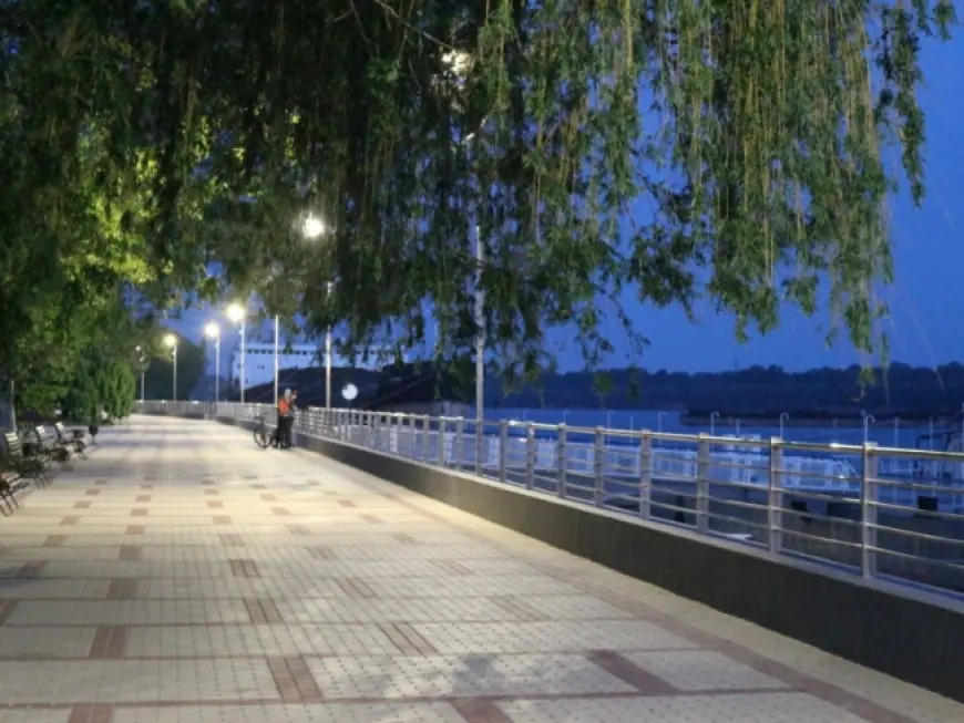 В Ізмаїльському морському порту завершено заміну огорожі та ремонт зовнішнього освітлення набережної морвокзалу