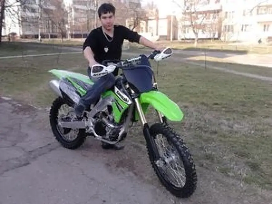 Новый мотоцикл "обкатает" лучший кроссмен "Спарты"