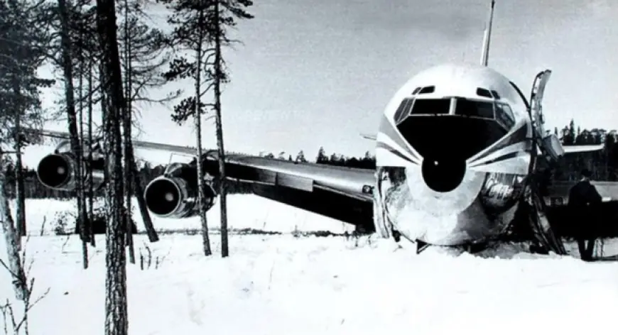 Як СРСР 47 років тому збив Boeing повний пасажирів, а потім ще вимагав компенсацію: історія рейсу 902 Korean Air Lines