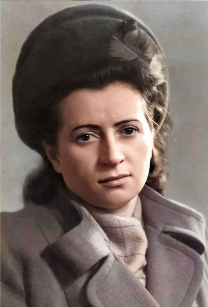 Перша в Україні жінка-програмістка