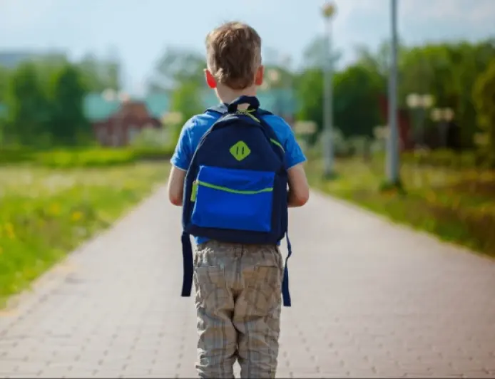 Кабмін посилює контроль за прогулами: якщо дитина не ходить до школи — інформація надходитиме до поліції