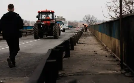 Міст у Маяках повністю відновили після атак "рф", уряд готує проєкт альтернативної переправи - Сухомлин