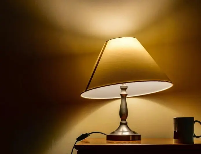 Сонячні панелі відходять у минуле: новий пристрій генерує енергію з повітря цілодобово