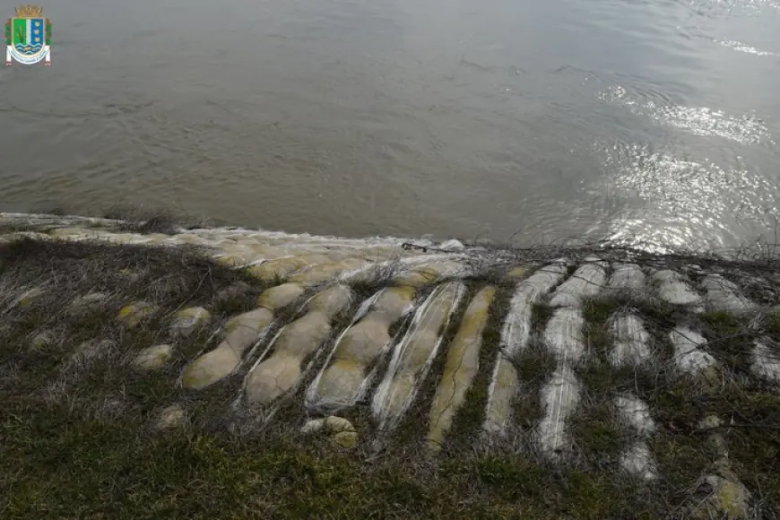 "Стан оцінюється як критичний": на Одещині руйнується захисна дамба та існує ризик прориву