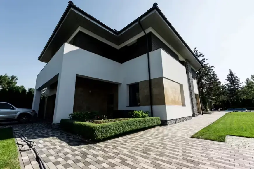 В Україні запровадили нові правила для зведення приватного житла: що заборонили