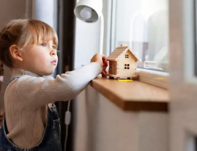 Як передати нерухомість дитині — спадщина, дарування чи купівля