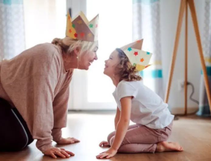 Чи можуть баба або дід, з якими проживає дитина, стягнути аліменти з батька