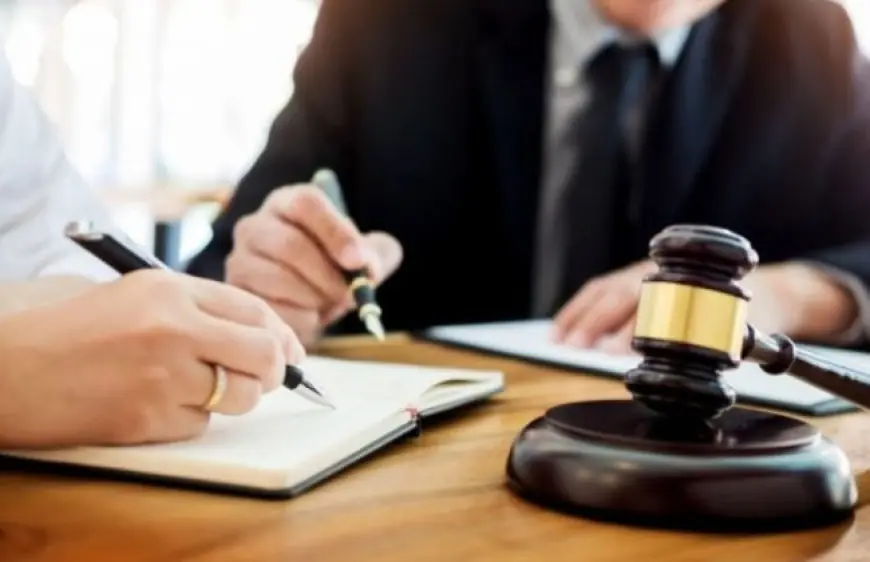 Українці за кордоном зможуть отримувати безоплатну правничу допомогу