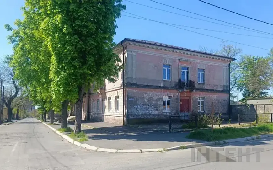 В Ізмаїлі будівлю пароплавства перетворять на житло для переселенців