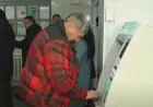 Залишив без копійки на хліб: банкомат "з’їв" усю пенсію українки