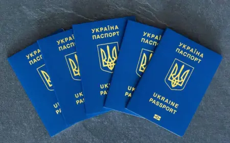 Закордонні паспорти дітей із записами про батьків за старими правилами втратили чинність