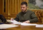 Володимир Зеленський підписав закон, який виключає російську мову з переліку захищених в Україні