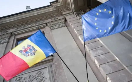 Голова МЗС Молдови Попшой підтримав об'єднання країни з Румунією