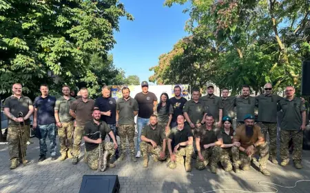 Дрони, зброя та оркестр: військові ВМС влаштували в Ізмаїлі свято до Дня Конституції