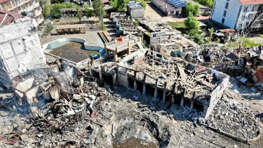 "Затока ніби вмирає": як живе курорт після обстрілів